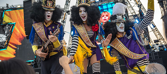 clowns